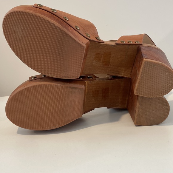 New Kelsi Dagger heel. Size 11. Distressed leather - Picture 12 of 14